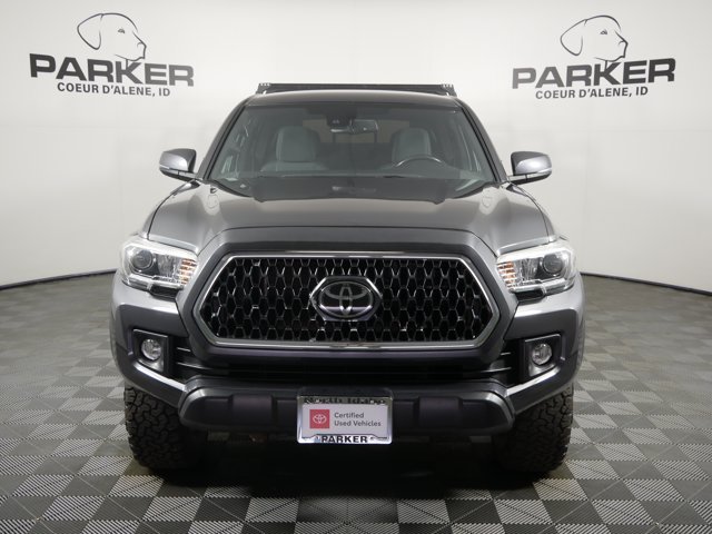 Used 2018 Magnetic Gray Metallic Toyota Double Cab TRD Off-Road w/ Technology Pkg image 3