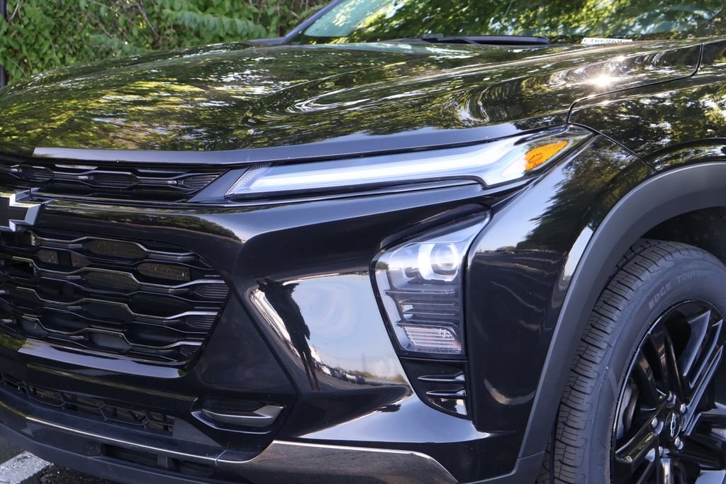 Used 2024 Black Chevrolet ACTIV image 3