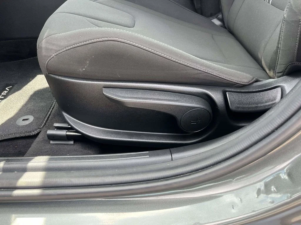Certified Used 2025 Gray Hyundai SEL Sport image 16