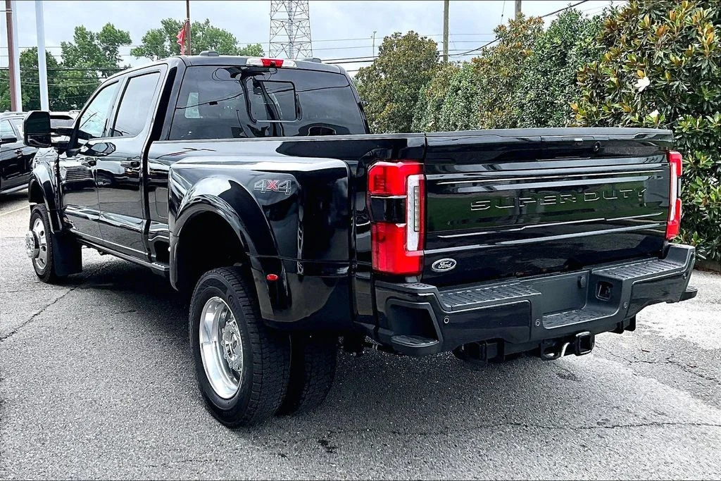 New 2026 Agate Black Metallic Ford F-450® Platinum® image 3