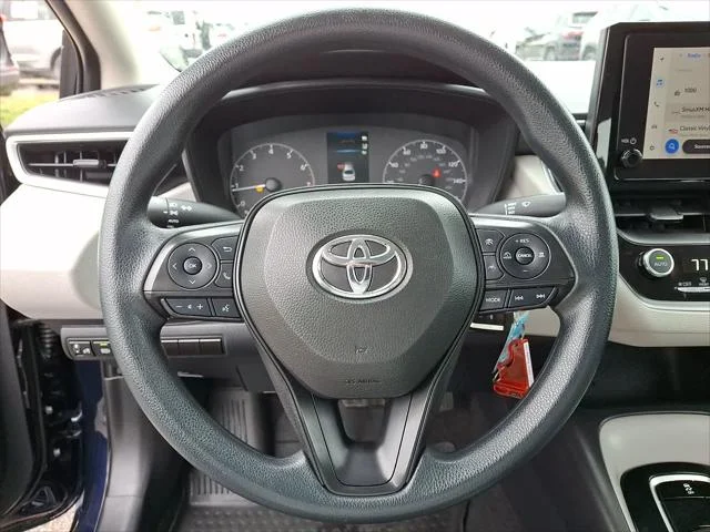 2023 Toyota Corolla LE - Photo 19