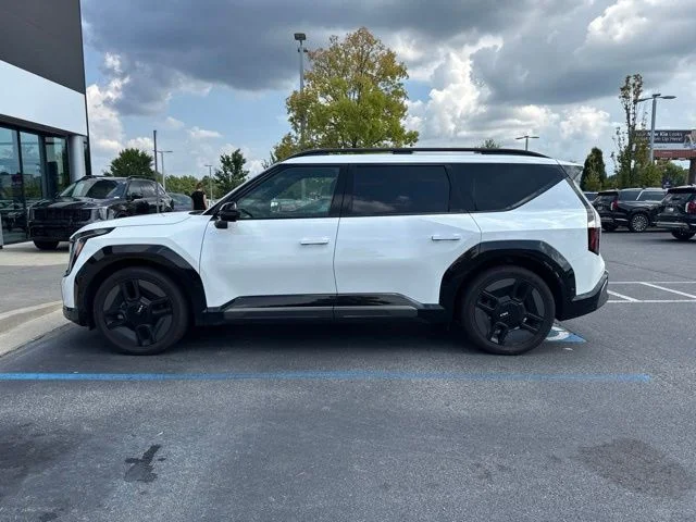 Used 2024 Kia EV9 GT-Line with VIN KNDAEFS58R6023148 for sale in Cumming, GA
