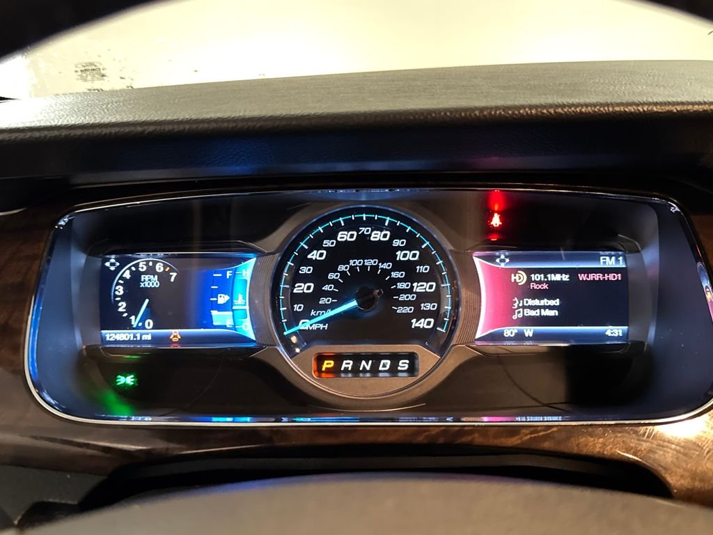 Used 2017 Gray Ford Limited image 18