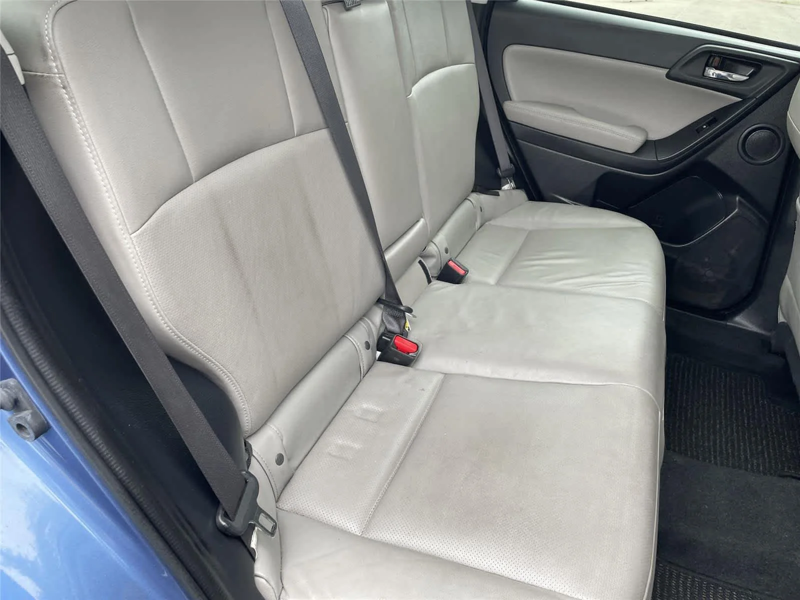 Used 2015 Quartz Blue Pearl Subaru 2.5i Limited image 17