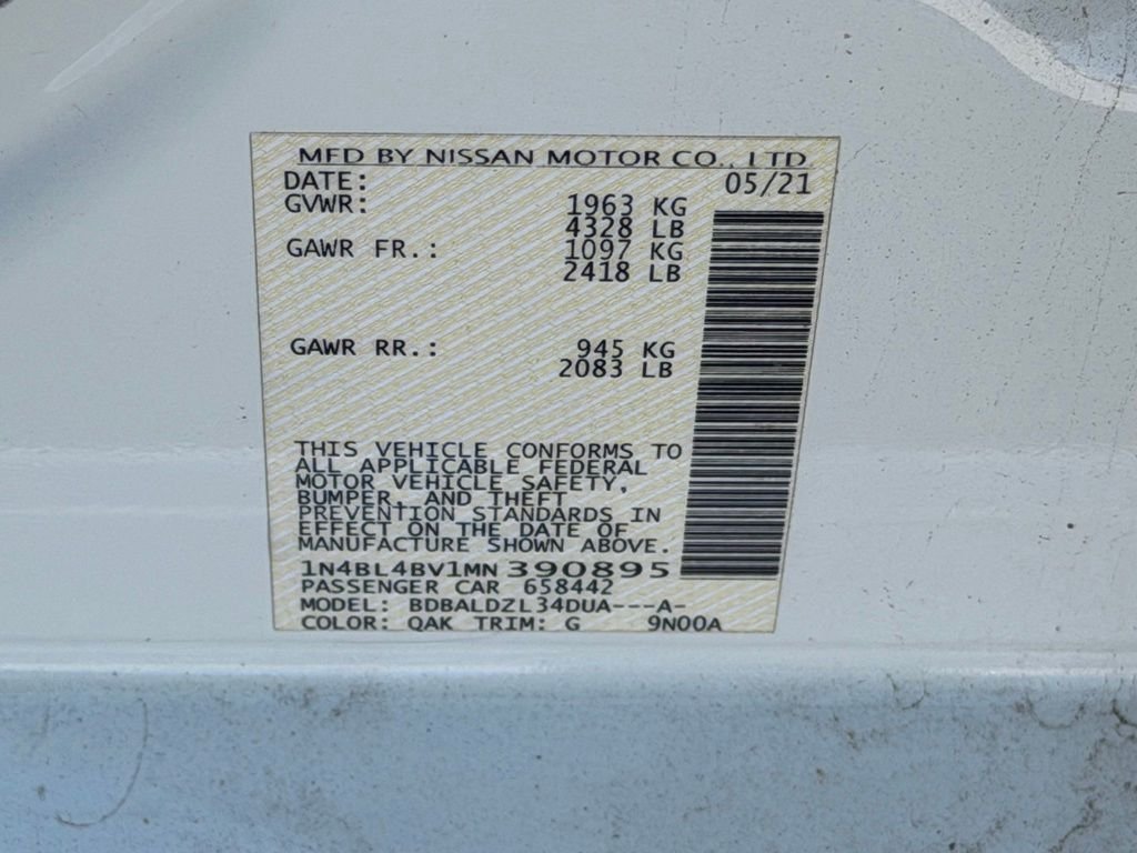 Used 2021 White Nissan 2.5 S image 23