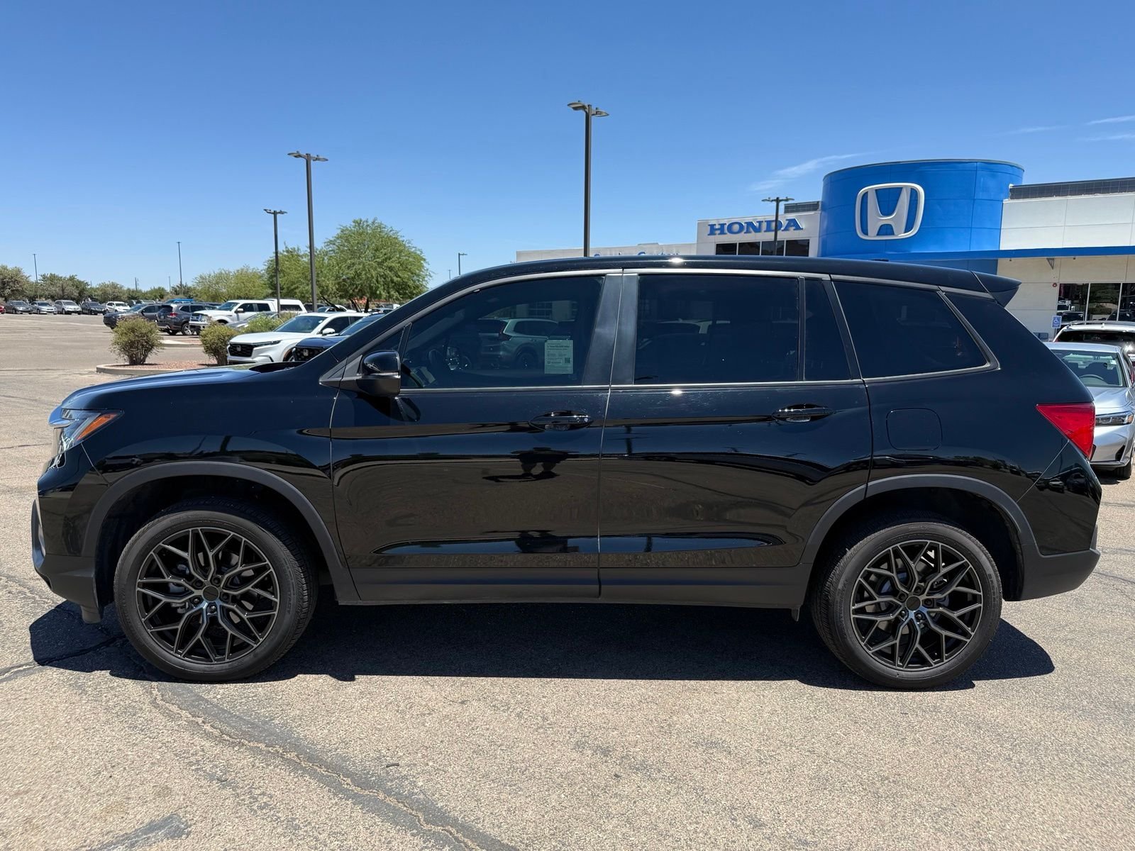 Certified Used 2025 Crystal Black Pearl Honda AWD EX-L image 10