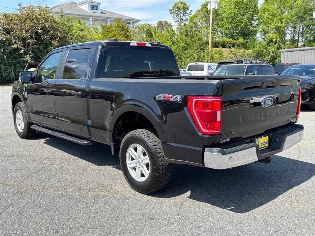 Used 2023 Black Ford XLT image 24