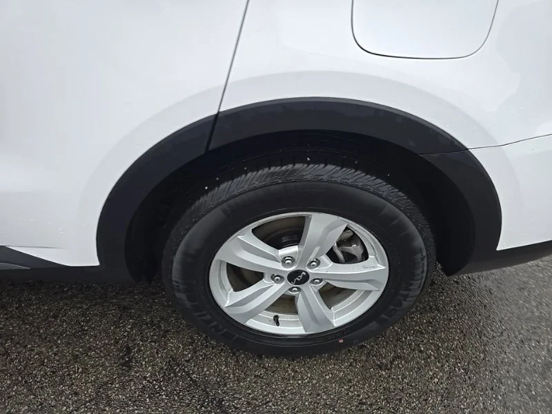 Used 2025 White Kia LX image 8