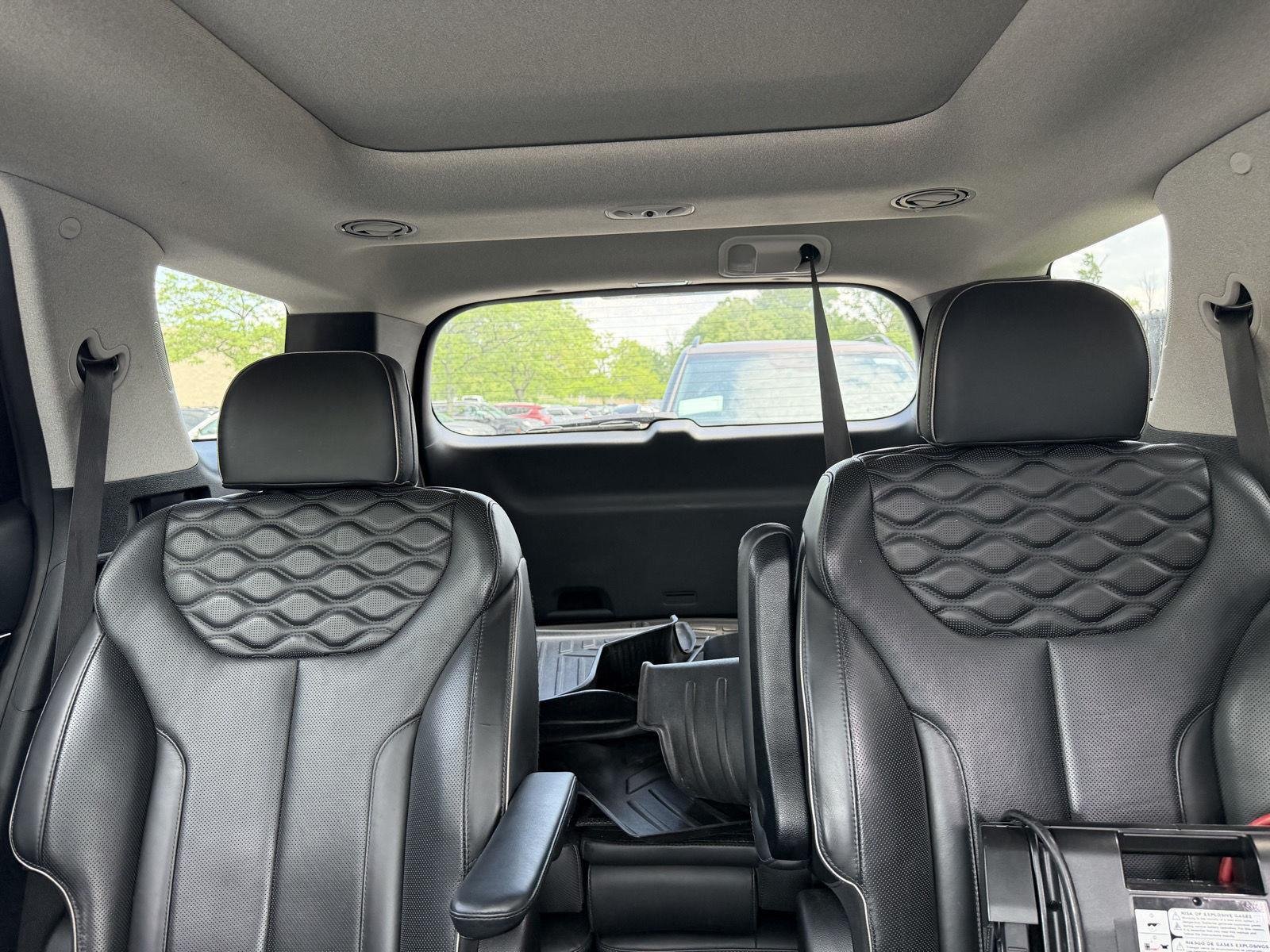 Used 2022 Hyper White Hyundai Limited image 10