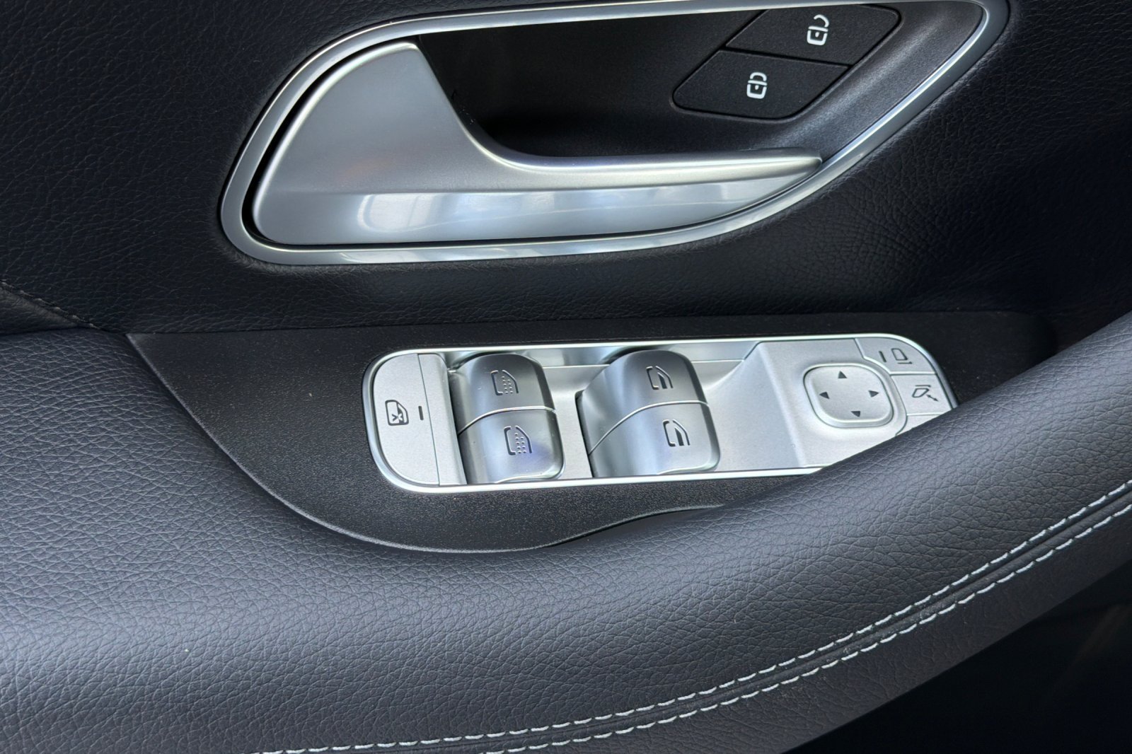 Certified Used 2026  Mercedes-Benz GLS 450 image 26