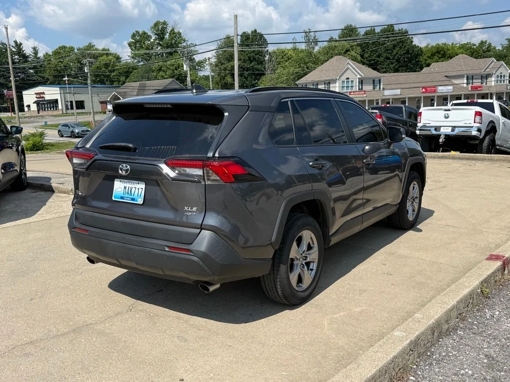 Used 2022 Gray Toyota XLE image 6