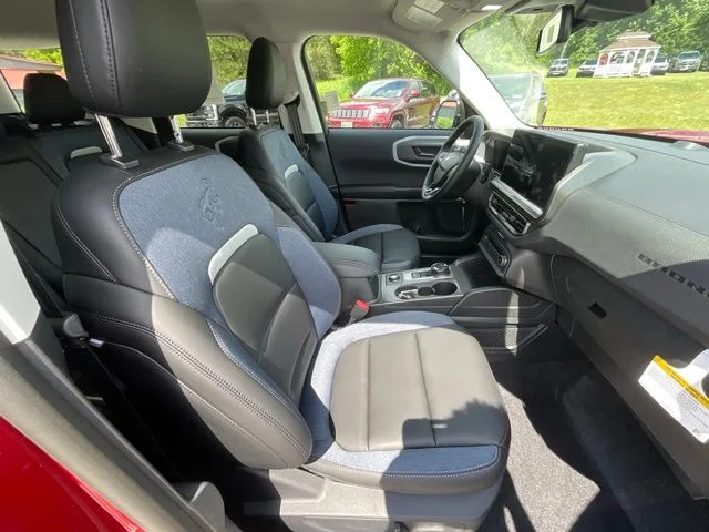New 2026 Ruby Red Metallic Tinted Clearcoat Ford Outer Banks® image 57