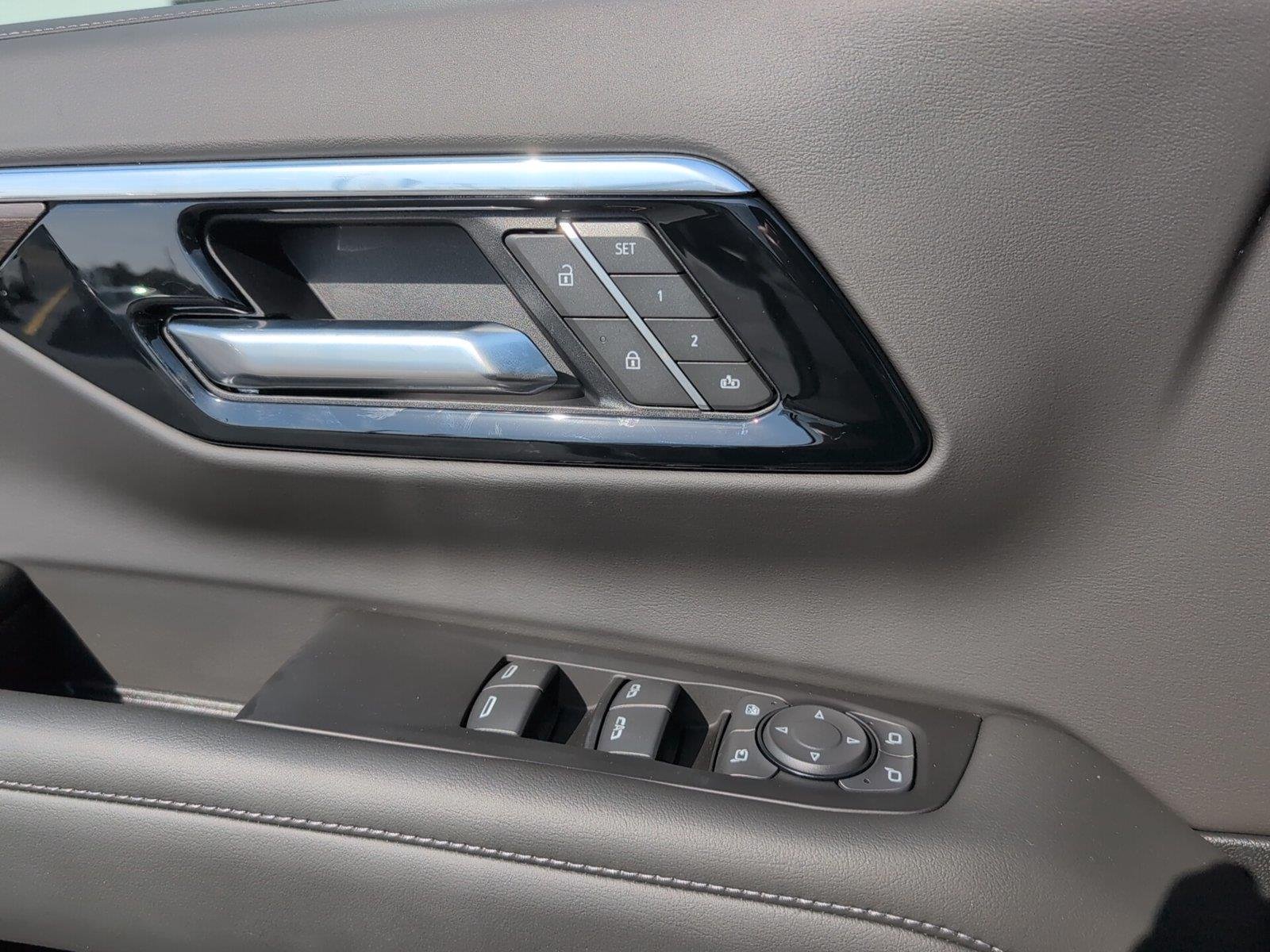 2026 Chevrolet Tahoe Z71 - Photo 14
