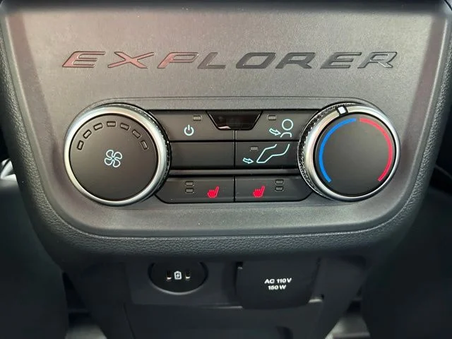 New 2026 White Ford Tremor image 25