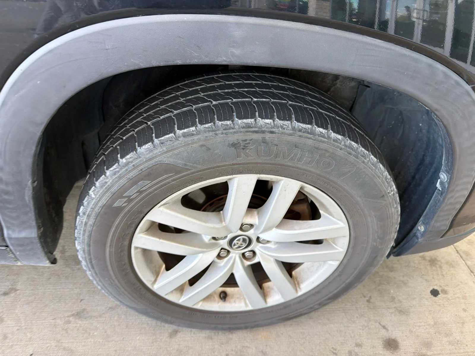 Used 2016 Black Toyota LE image 22