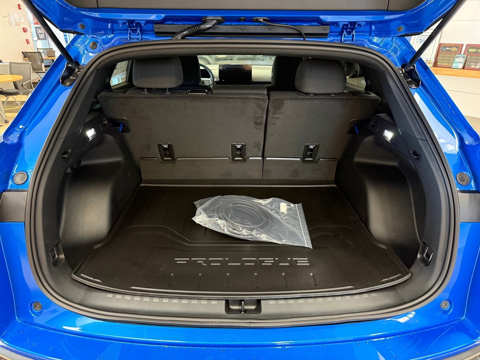 New 2026 Pacific Blue Metallic Honda EX image 38