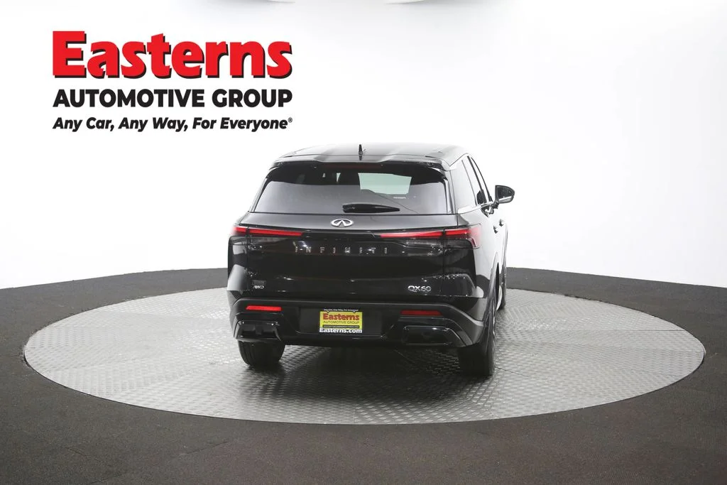 Used 2023 Black INFINITI PURE image 40