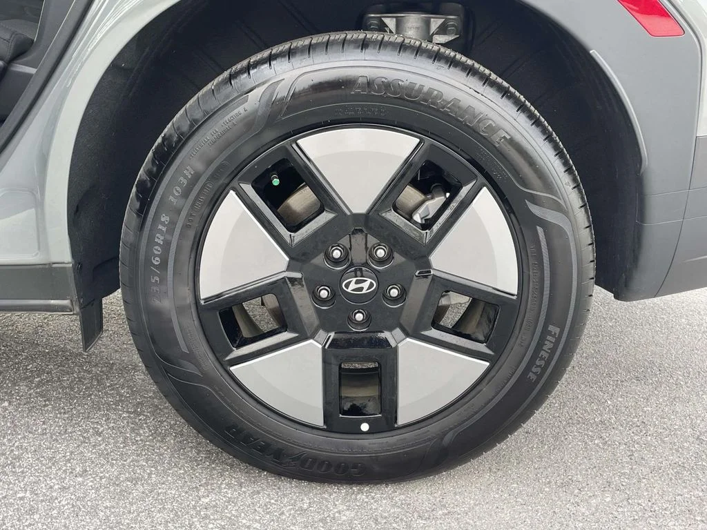 Used 2026 Hampton Gray Hyundai SE image 30