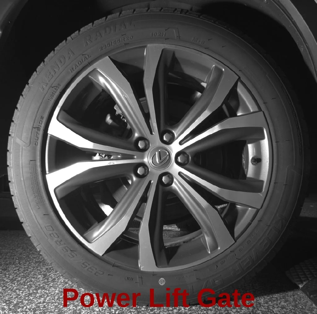 Used 2017  Lexus 350 image 17