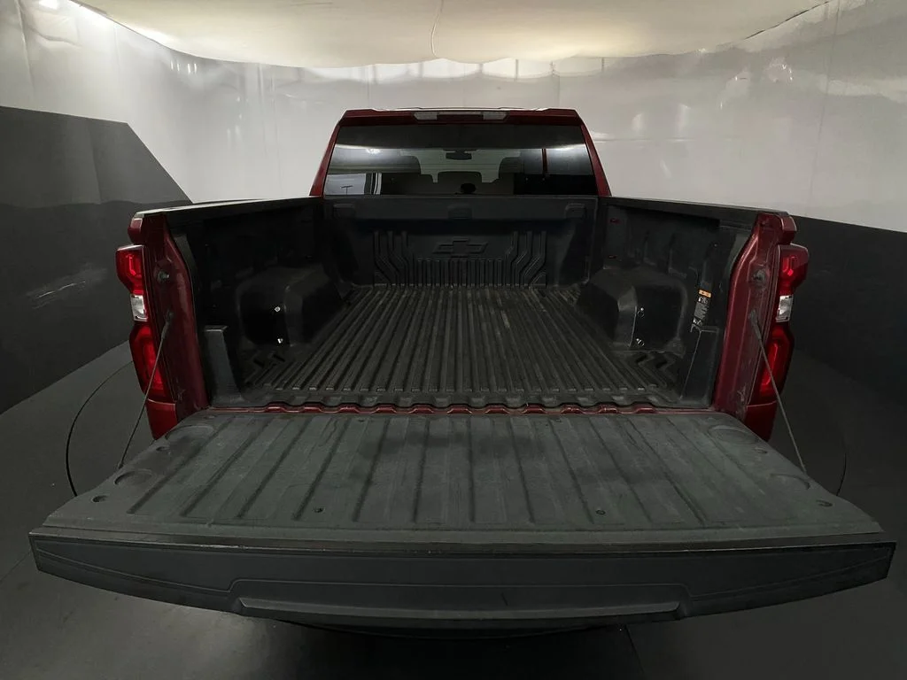 Used 2019 Cajun Red Tintcoat Chevrolet Custom image 30