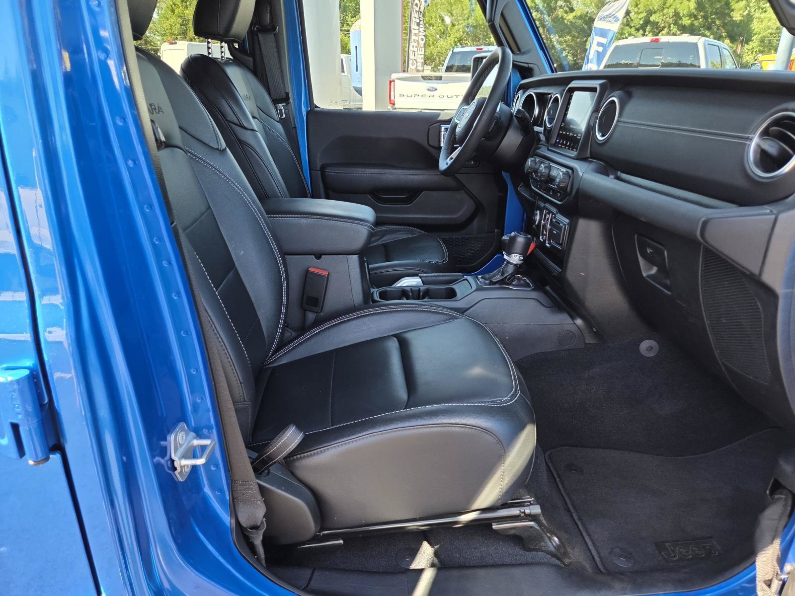 Used 2023 Hydro Blue Pearlcoat Jeep Sahara image 20