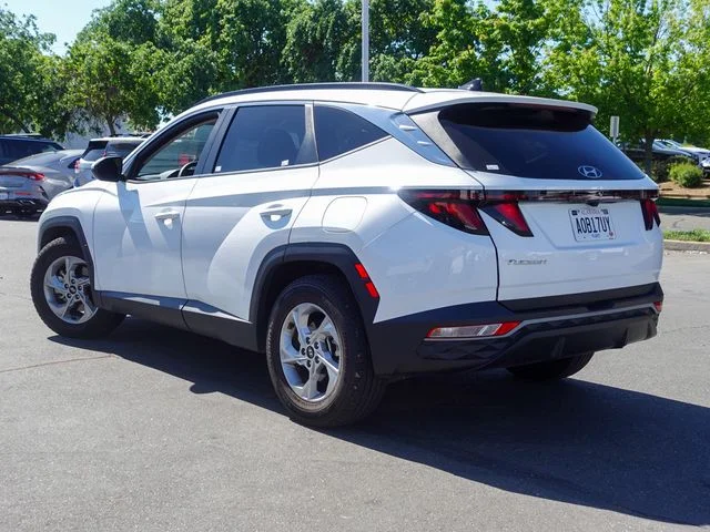 Used 2024 White Hyundai SEL image 9