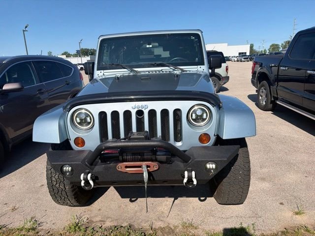 Used 2012 Beige Jeep Sahara image 2
