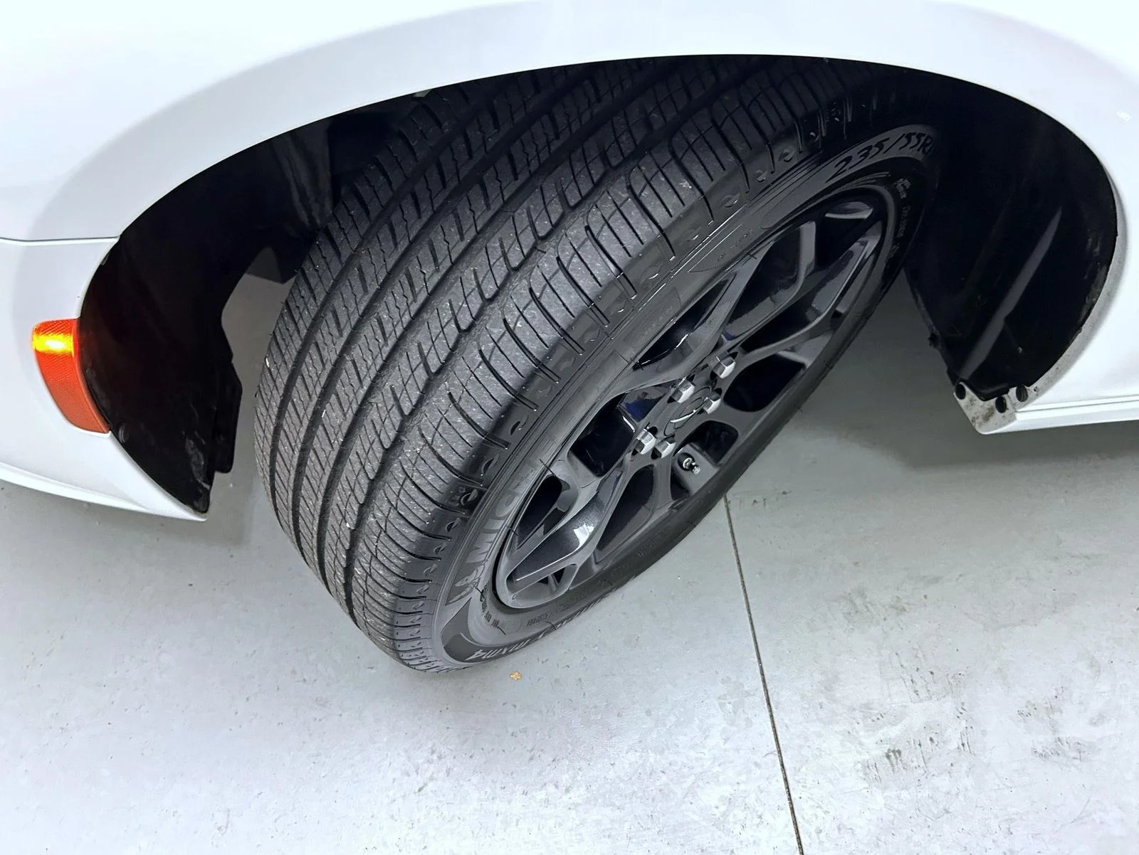 Used 2022 White Chrysler Touring image 23