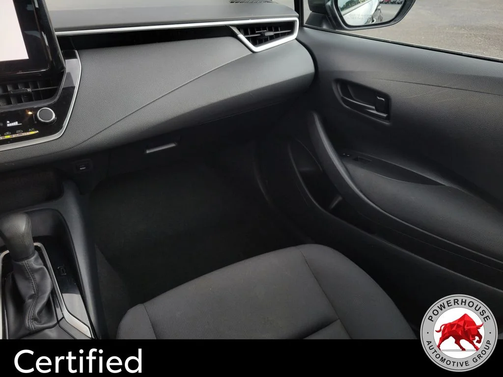 Used 2024  Toyota LE image 19
