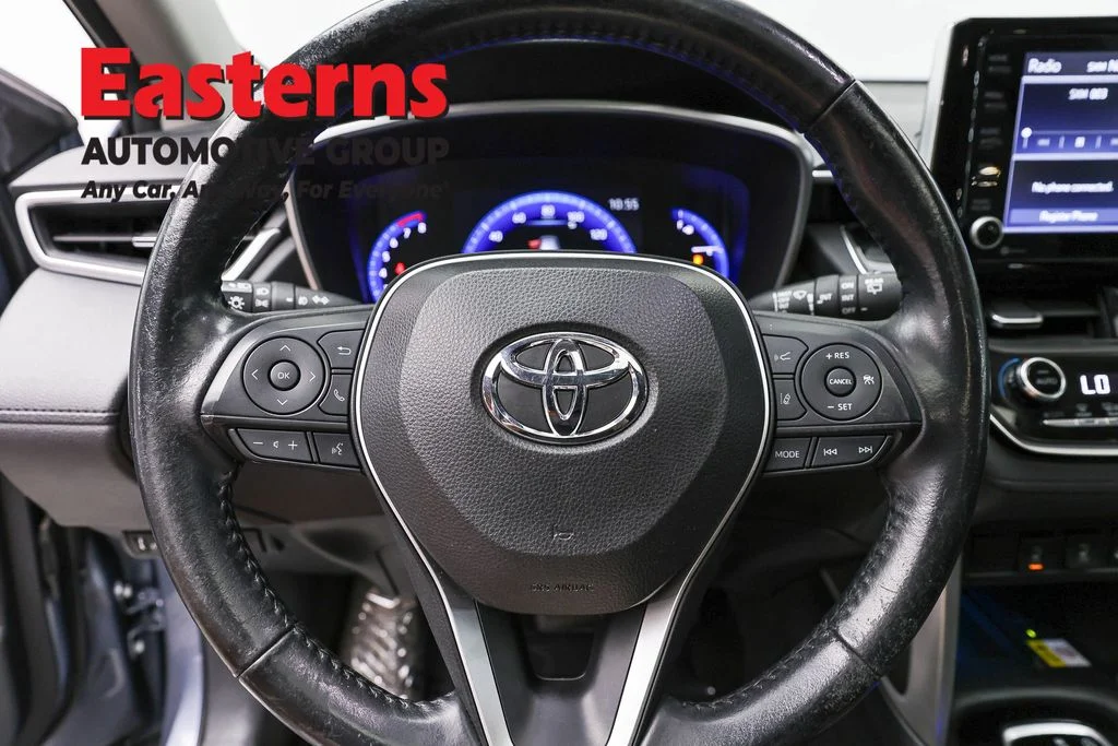 Used 2022 Gray Toyota XLE image 10
