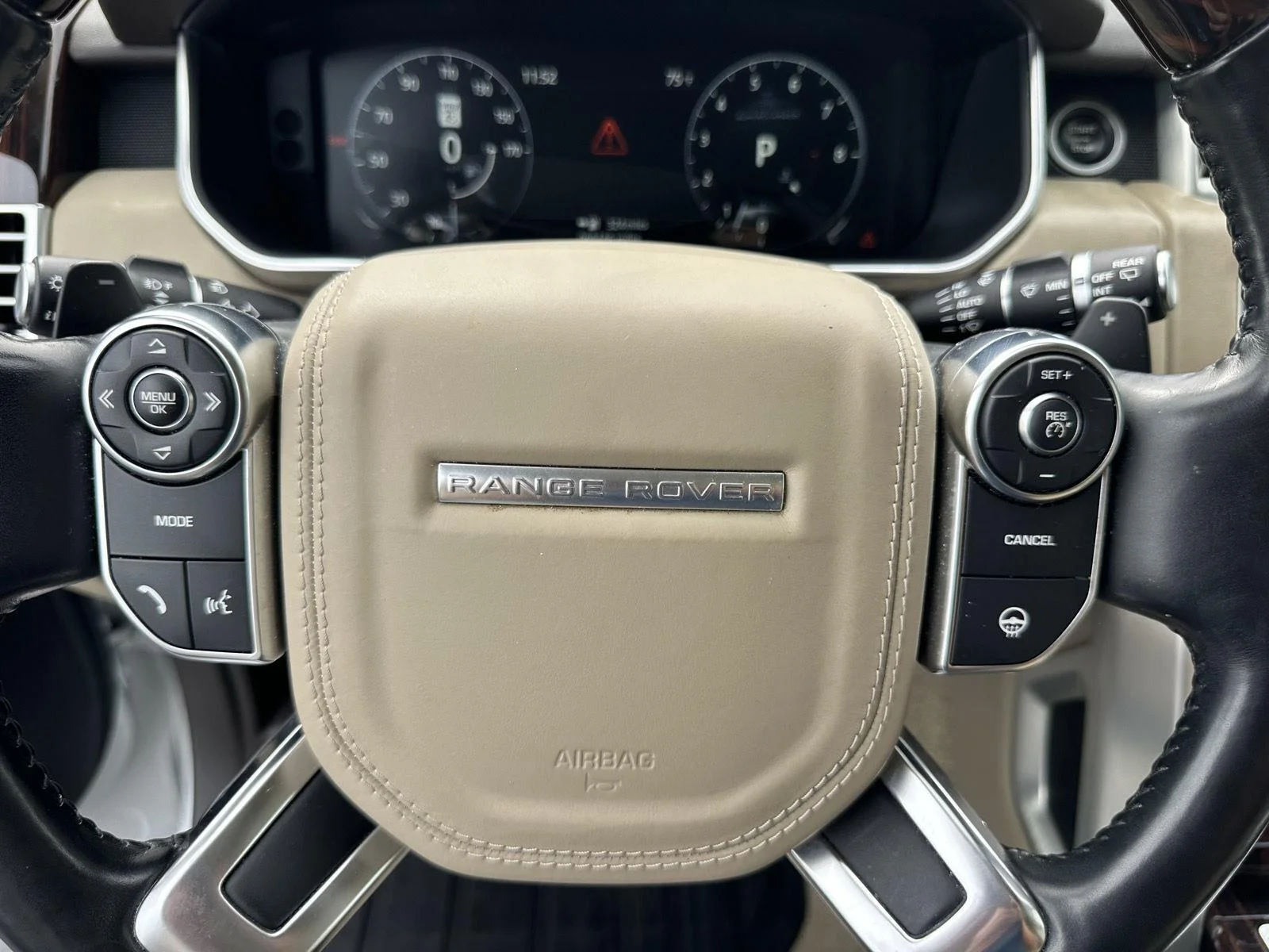 Used 2017 Fuji White Land Rover 5.0L V8 Supercharged image 26