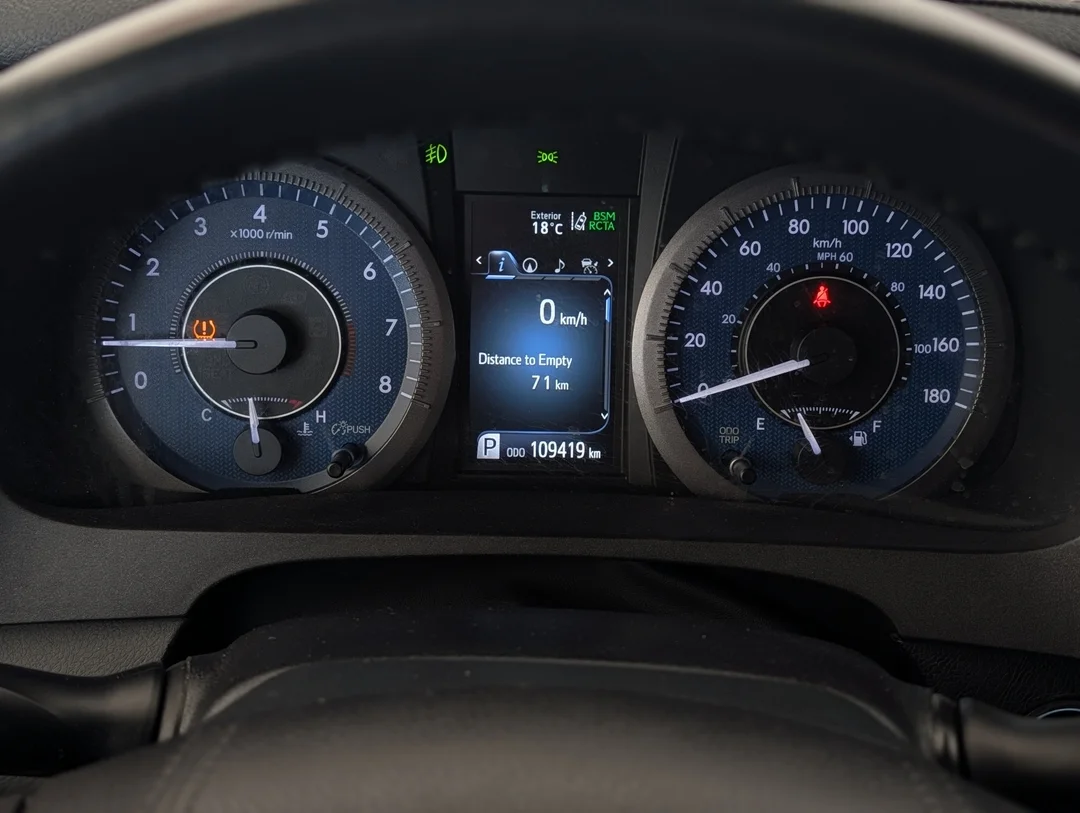 Used 2020 White Toyota XLE - - AWD - 3.5L V6 - Adaptive Cruise Control - Forward Collision Warning & More! image 19