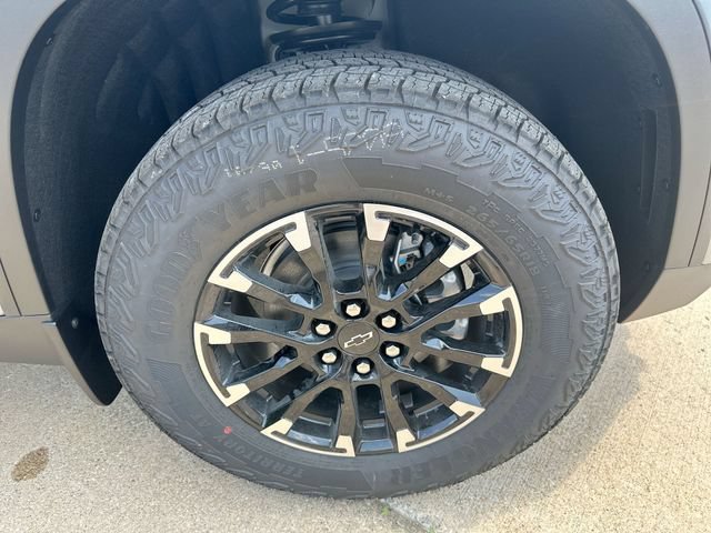 New 2026 Sterling Gray Metallic Chevrolet Z71 image 49