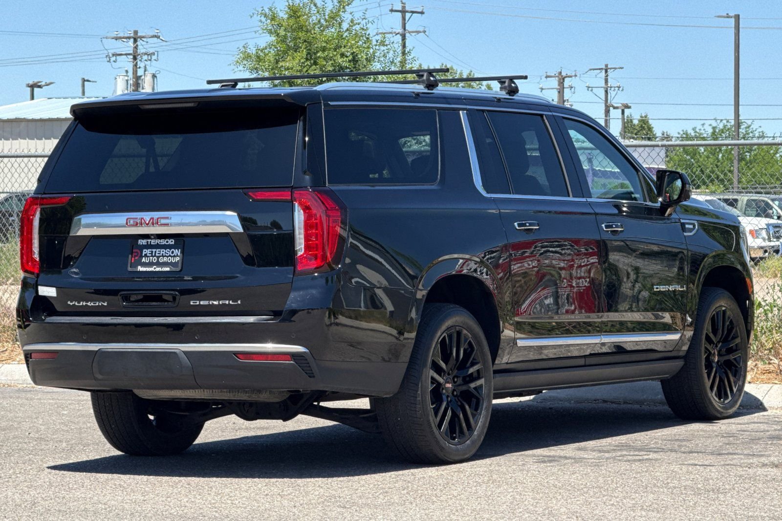 Used 2023  GMC Denali image 4