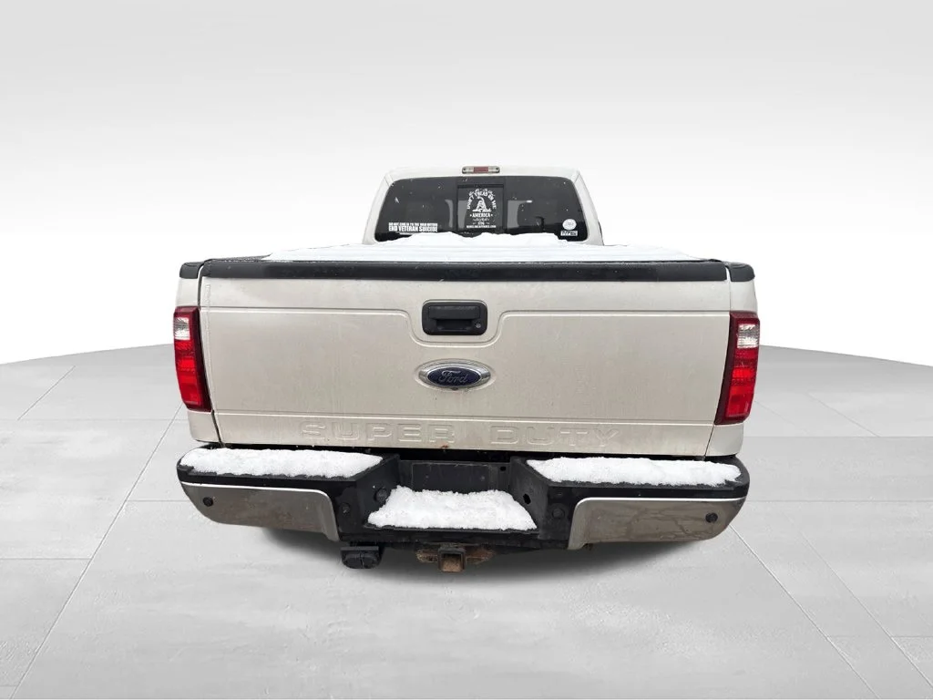 Used 2016  Ford Lariat image 7
