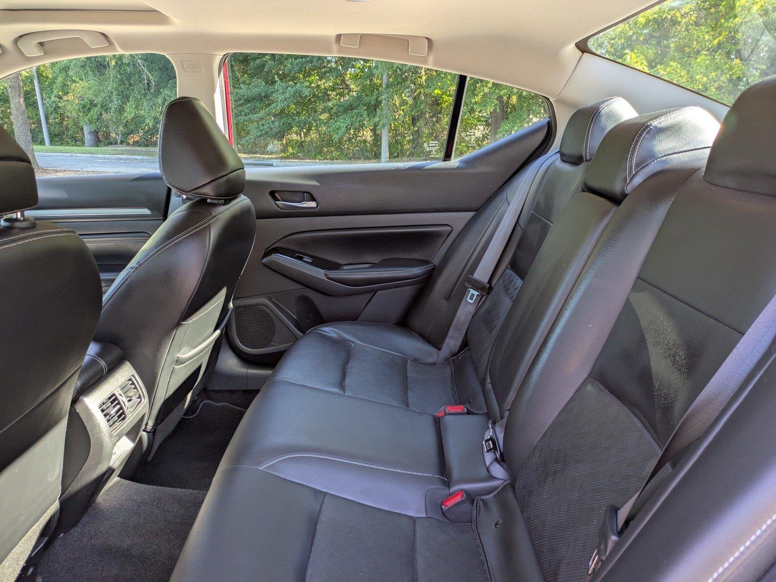Used 2023 Scarlet Ember Tintcoat Nissan 2.5 SL image 12