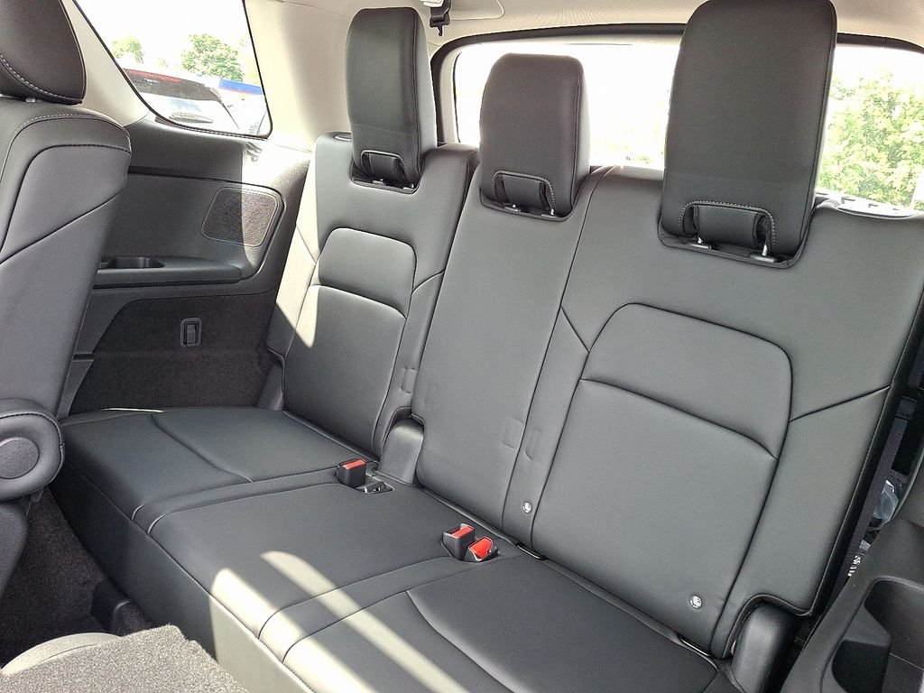 New 2026 Gray Nissan Platinum image 7
