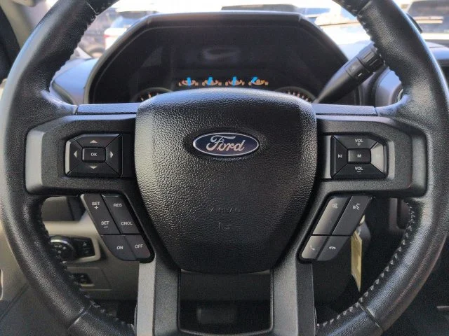 Used 2017 Oxford White Ford XLT image 28