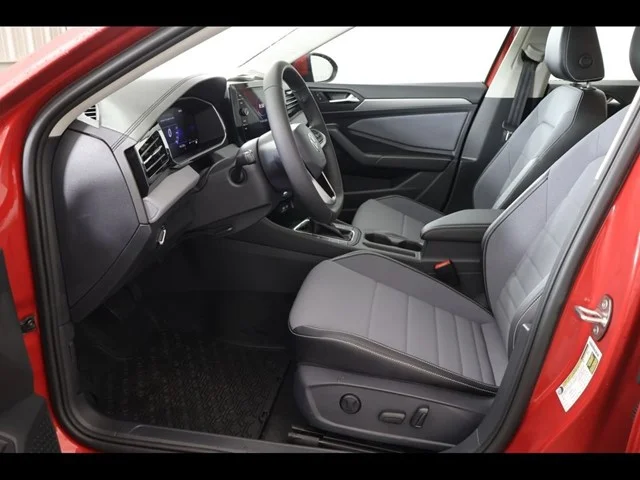 New 2026 Kings Red Metallic Volkswagen 1.5T SE image 13
