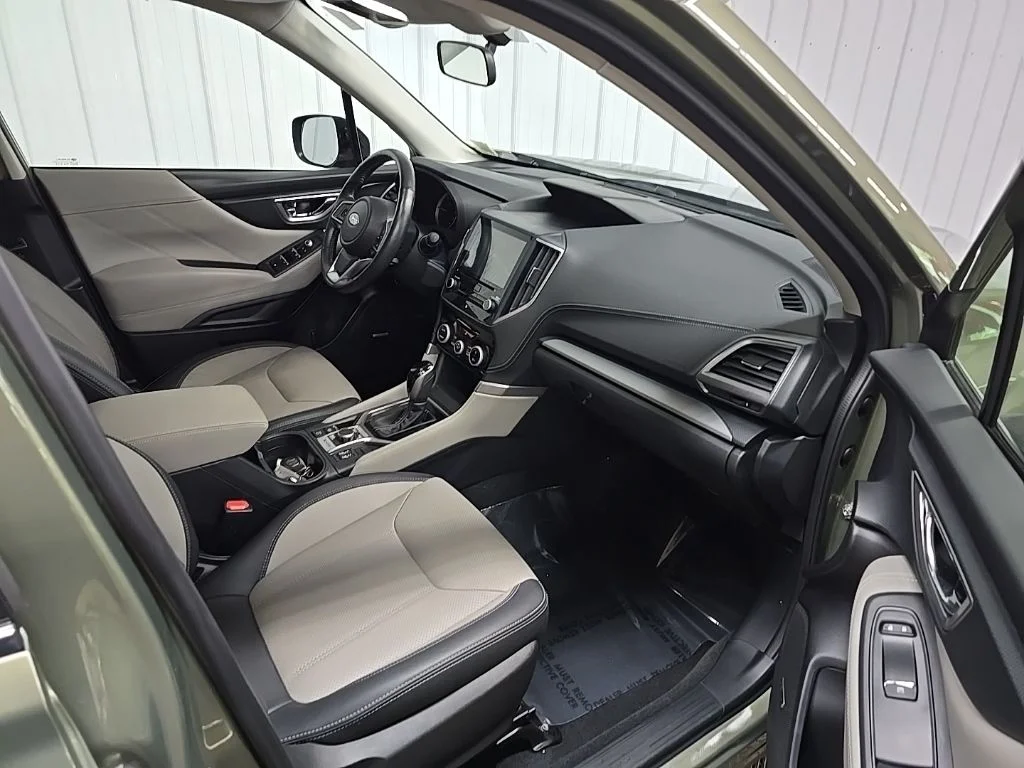 Used 2019 Jasper Green Metallic Subaru Limited image 16