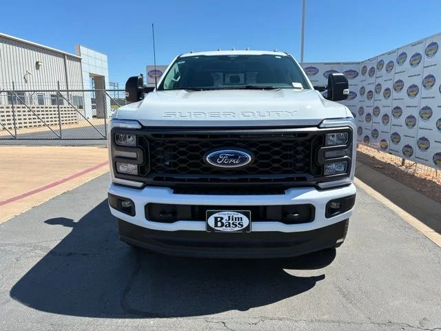 New 2026 Oxford White Ford XL image 3