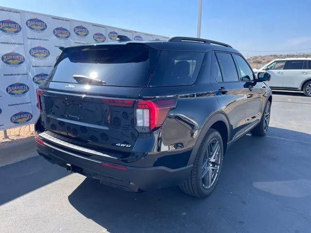 New 2026 Black Metallic Ford ST-Line image 4
