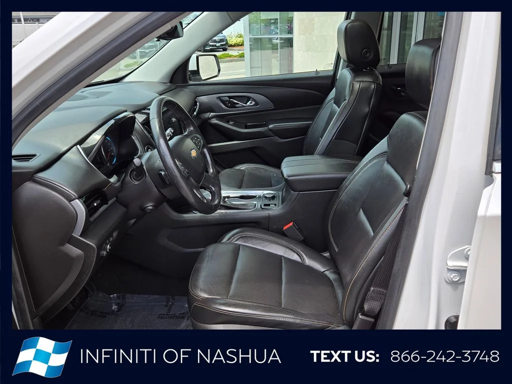 Used 2018 Beige Chevrolet Premier image 3