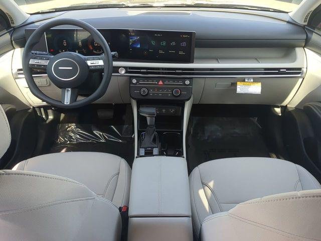 New 2025 Black Hyundai SE FWD image 15