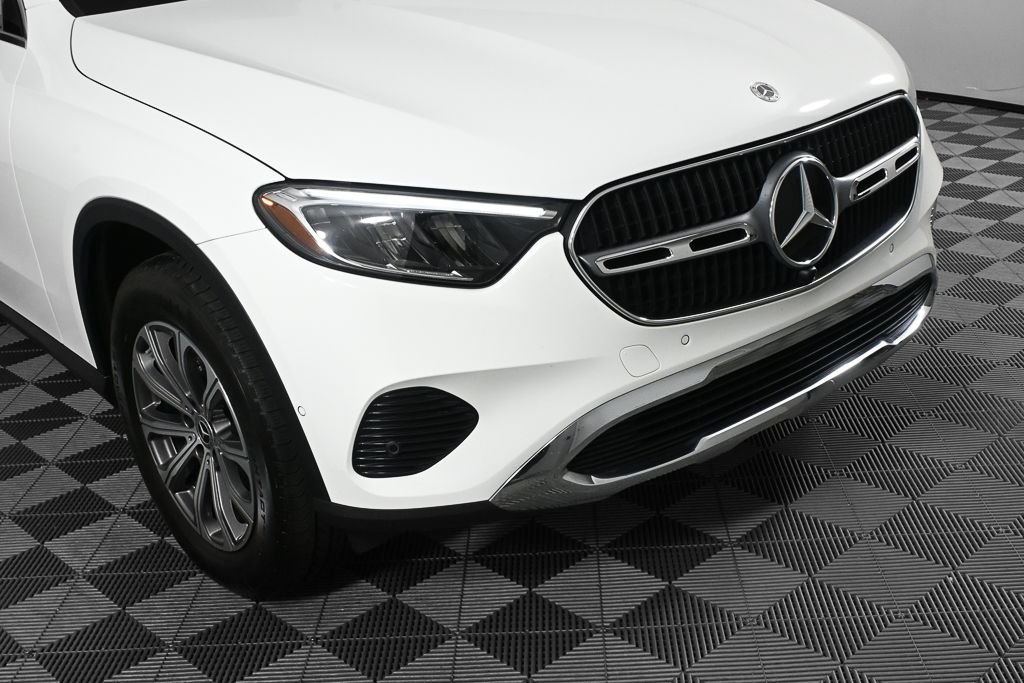 Certified Used 2023 White Mercedes-Benz GLC 300 image 35