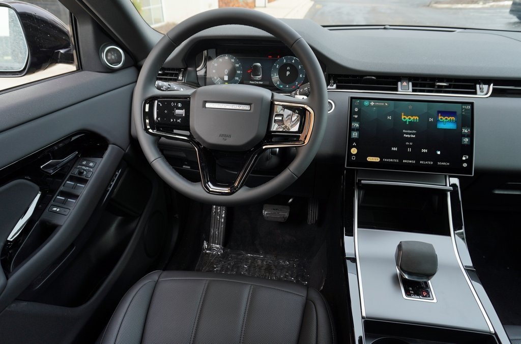 2026 LAND ROVER RANGE ROVER EVOQUE - Image 13