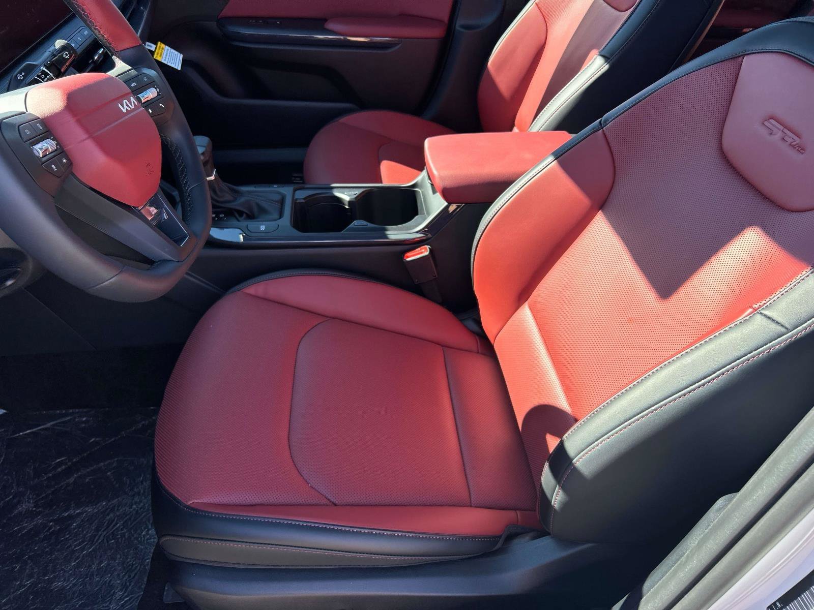 New 2027 Snow White Pearl Kia GT-Line image 22