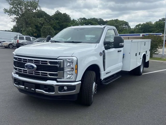 2025 Ford F-350 Super Duty Chassis Cab XL - Photo 6