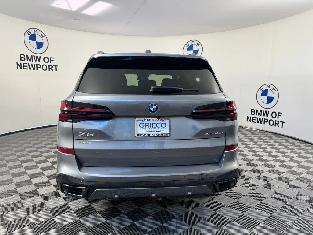 New 2026 Gray BMW xDrive40i image 7