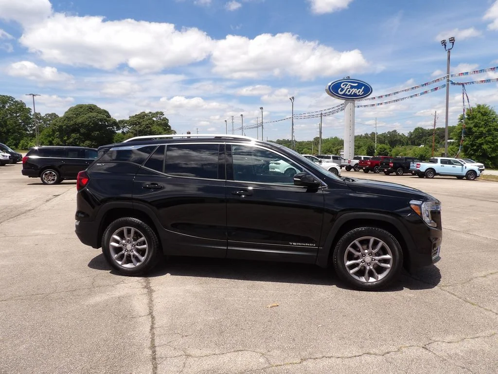 2022 GMC Terrain SLT AWD's photo